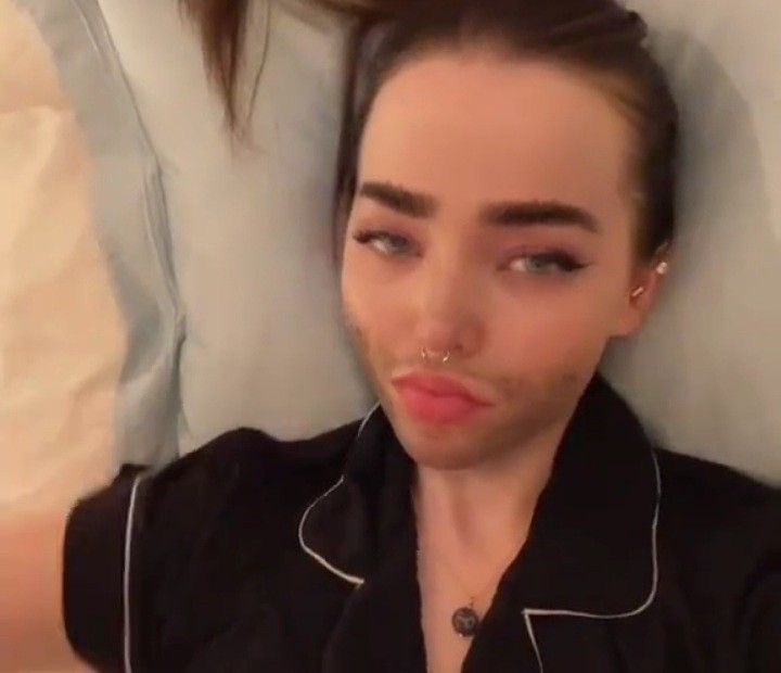 samantha 🐾 tweet media