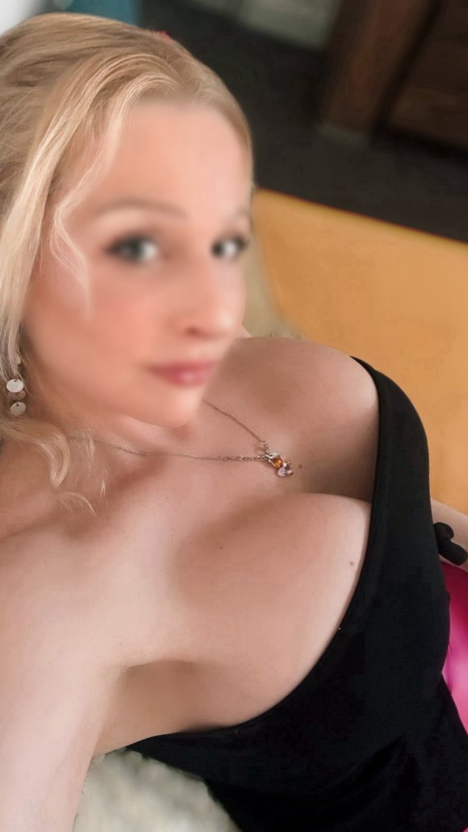 Emma French Bimbo 💕 tweet media