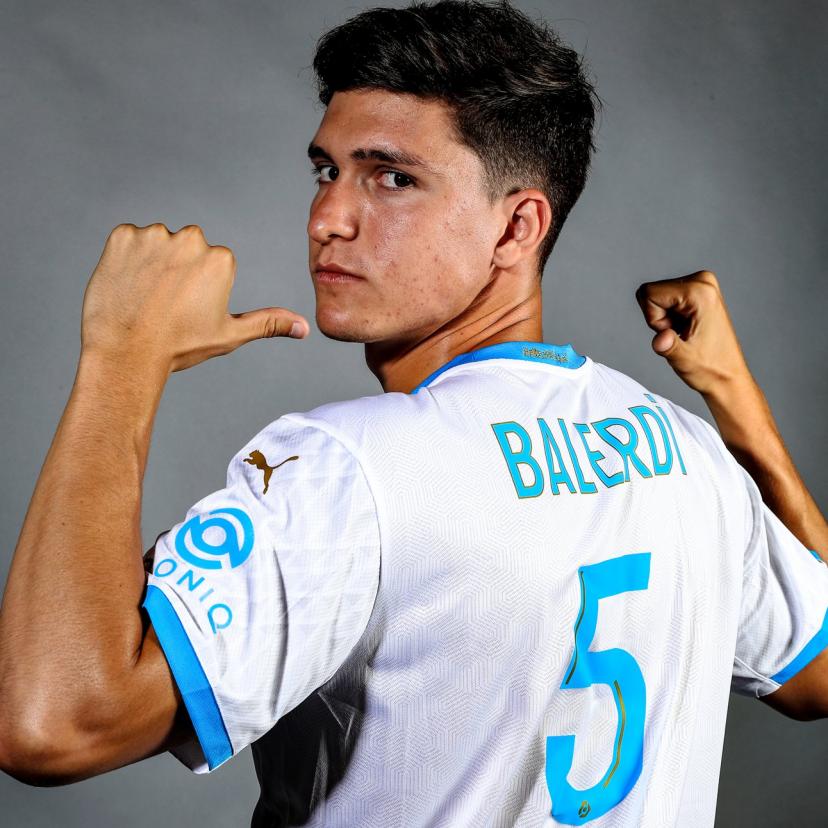 OManiaque tweet media