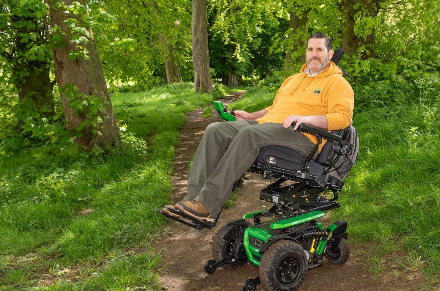 able2uk.com tweet media