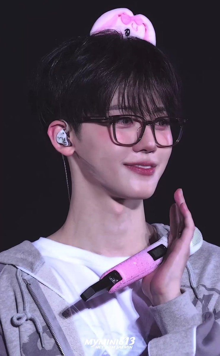 🍓 Mari 🩷✨ tweet media