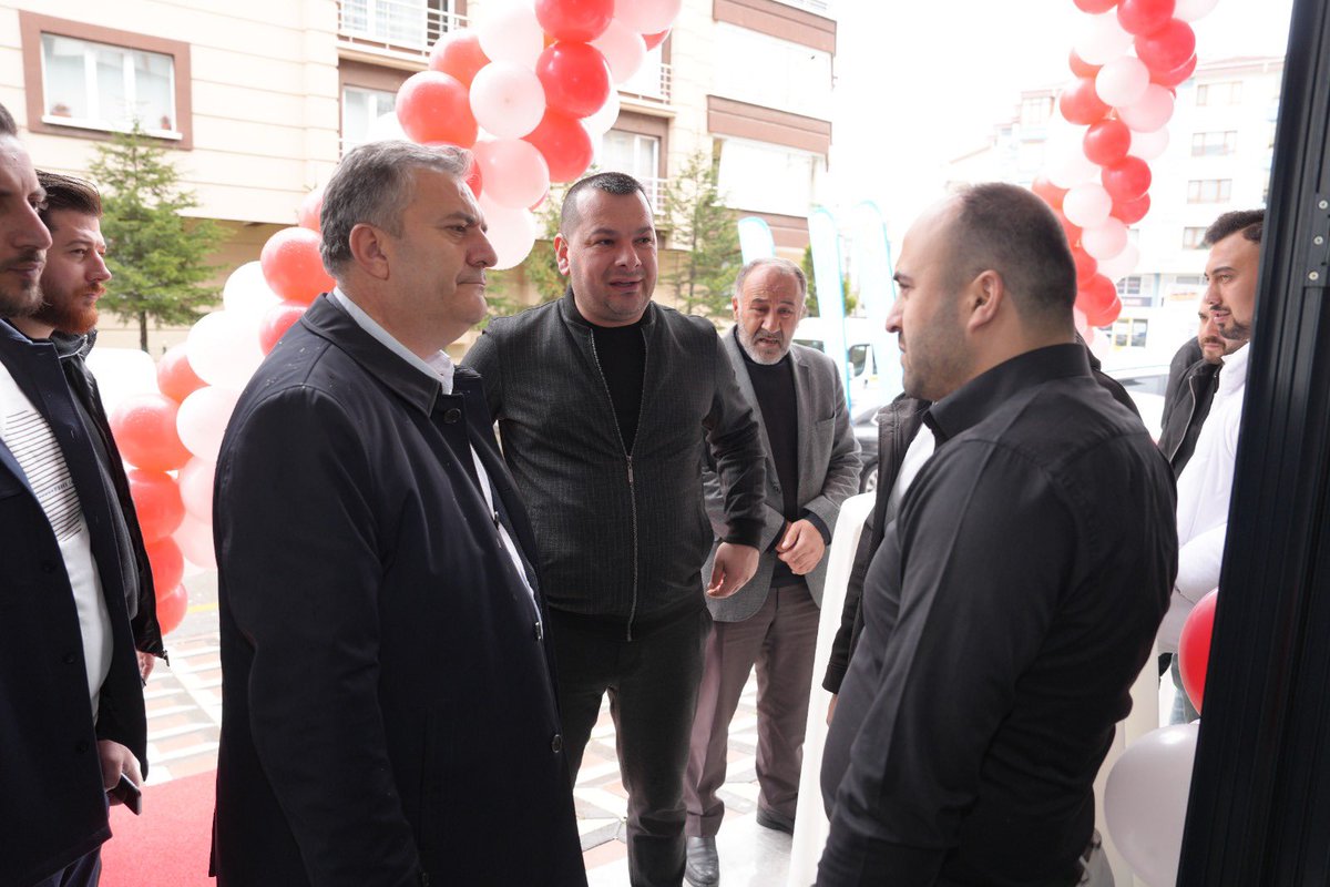 avbakidemirbas's tweet image. İlçemizde hizmete başlayan Kaymakçı Grup Mühendislik iş yerinin açılışına katıldık.

Çubuk’ta yatırım, üretim ve istihdamı desteklemeye devam ediyoruz.

Yeni işletmemize hayırlı, bol kazançlar diliyorum.

#Çubuk #Yatırım #BakiDemirbaş