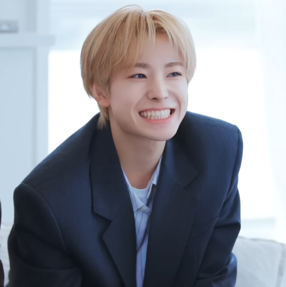 윗공기맑음 tweet media