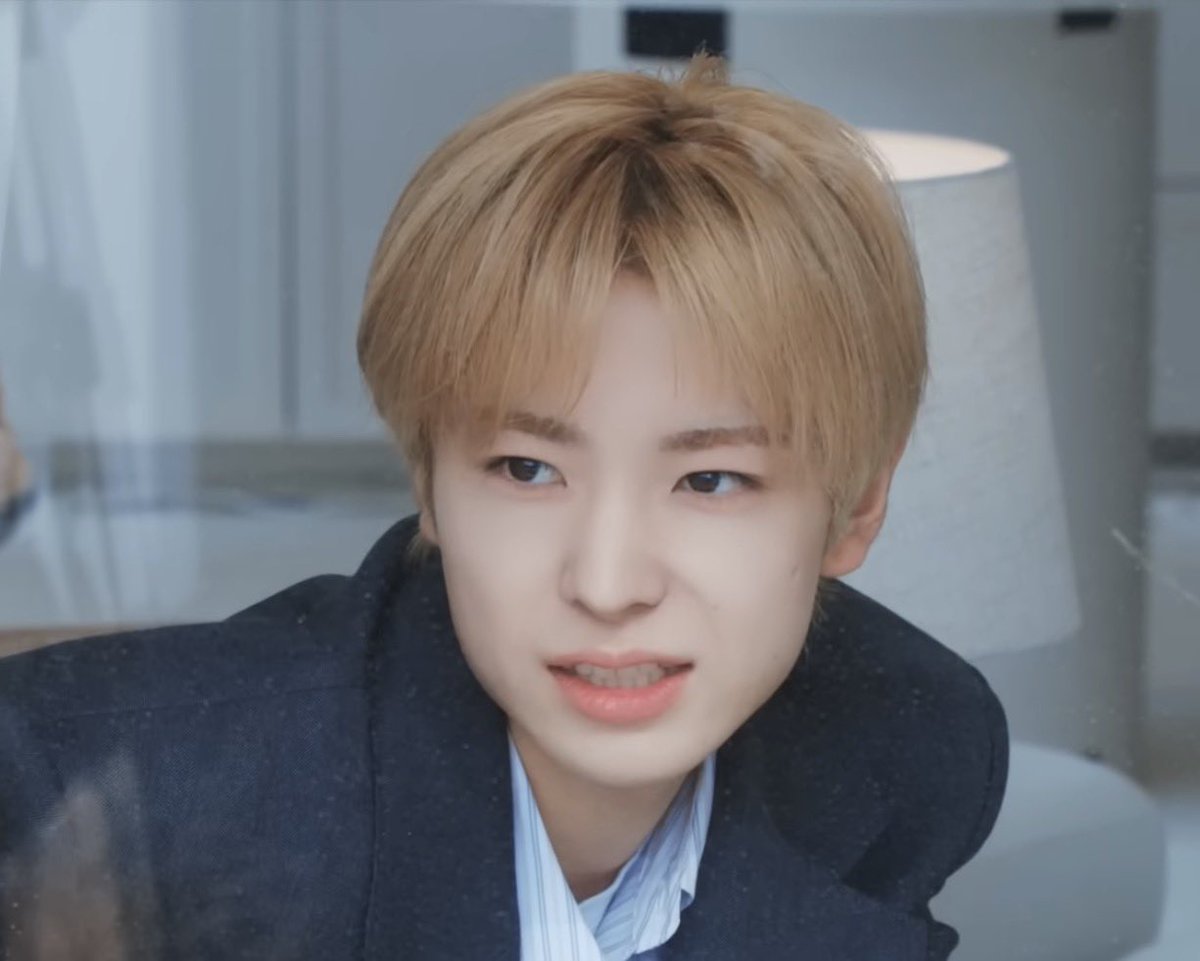 윗공기맑음 tweet media