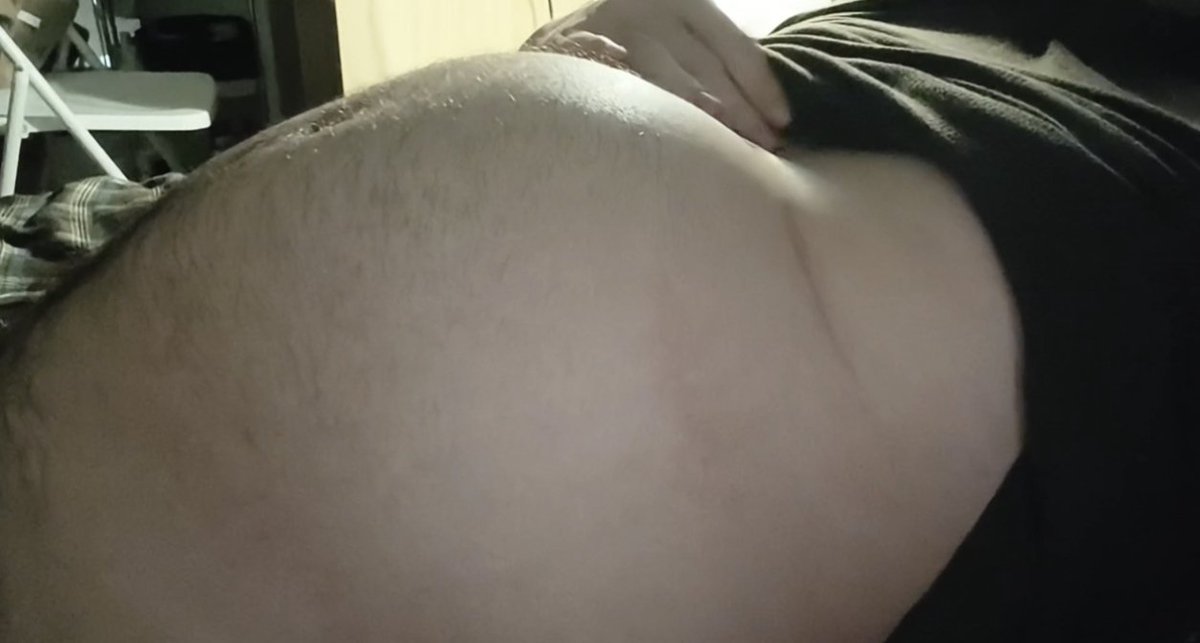 xifanganfan's tweet photo. How many months do you look pregnant now?
#mpreg #pregnantman #bellyinflation #stuff #stuffbelly #gay #gayinflation #撑大肚子 https://t.co/9SUFlarQI4