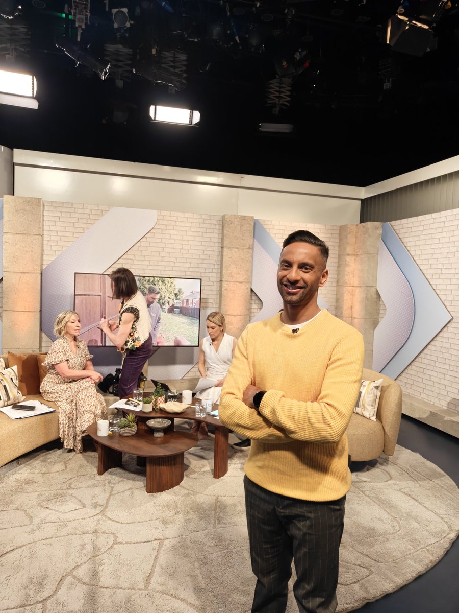 Bobby Seagull MBE tweet media