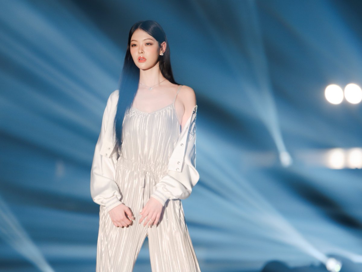 𝗦𝘂𝗹𝗹𝗮𝗲 tweet media