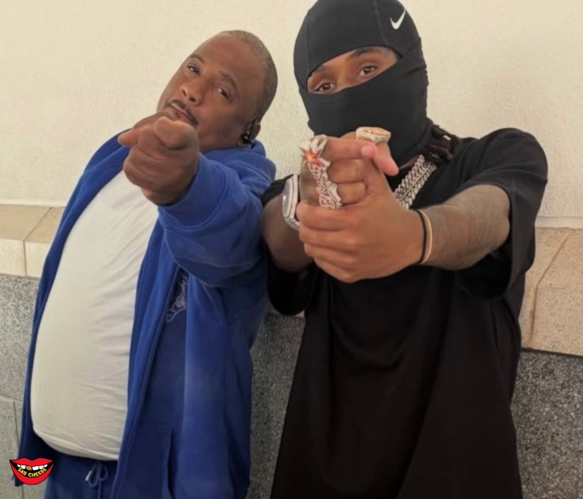 SAY CHEESE! 👄🧀 tweet media