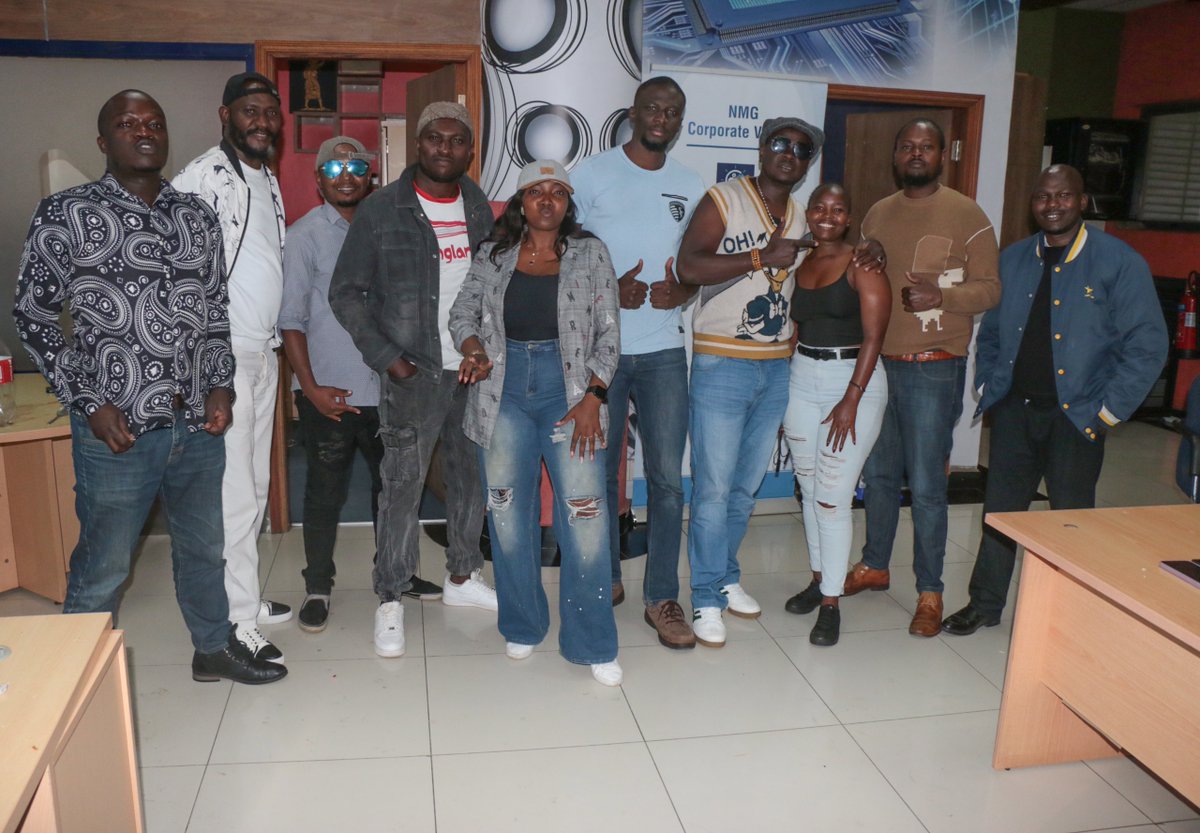 NationMediaGrp's tweet image. Our Nakuru office team was Lit! Their Gen Z drip was on point 🔥🔥🔥🔥

#OfficeFun #PositivelyInfluencingSociety