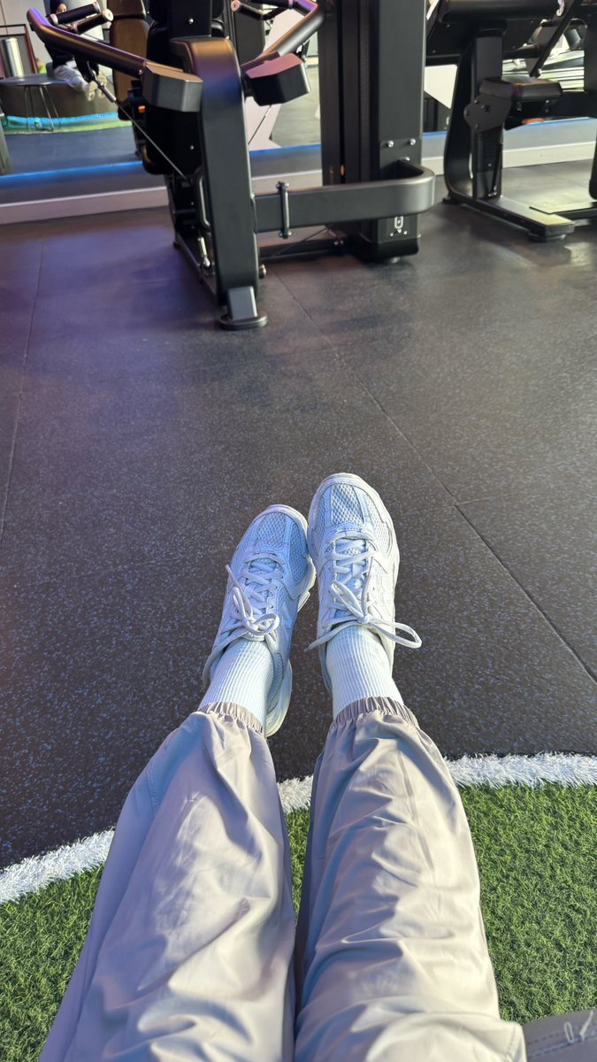 names are overrateddd tweet media