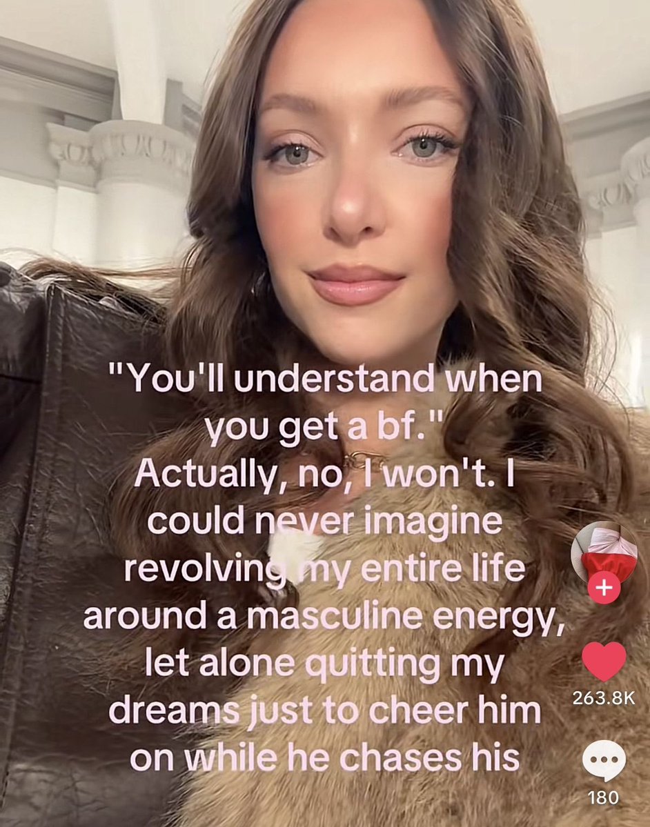 𝝑𝝔 tweet media