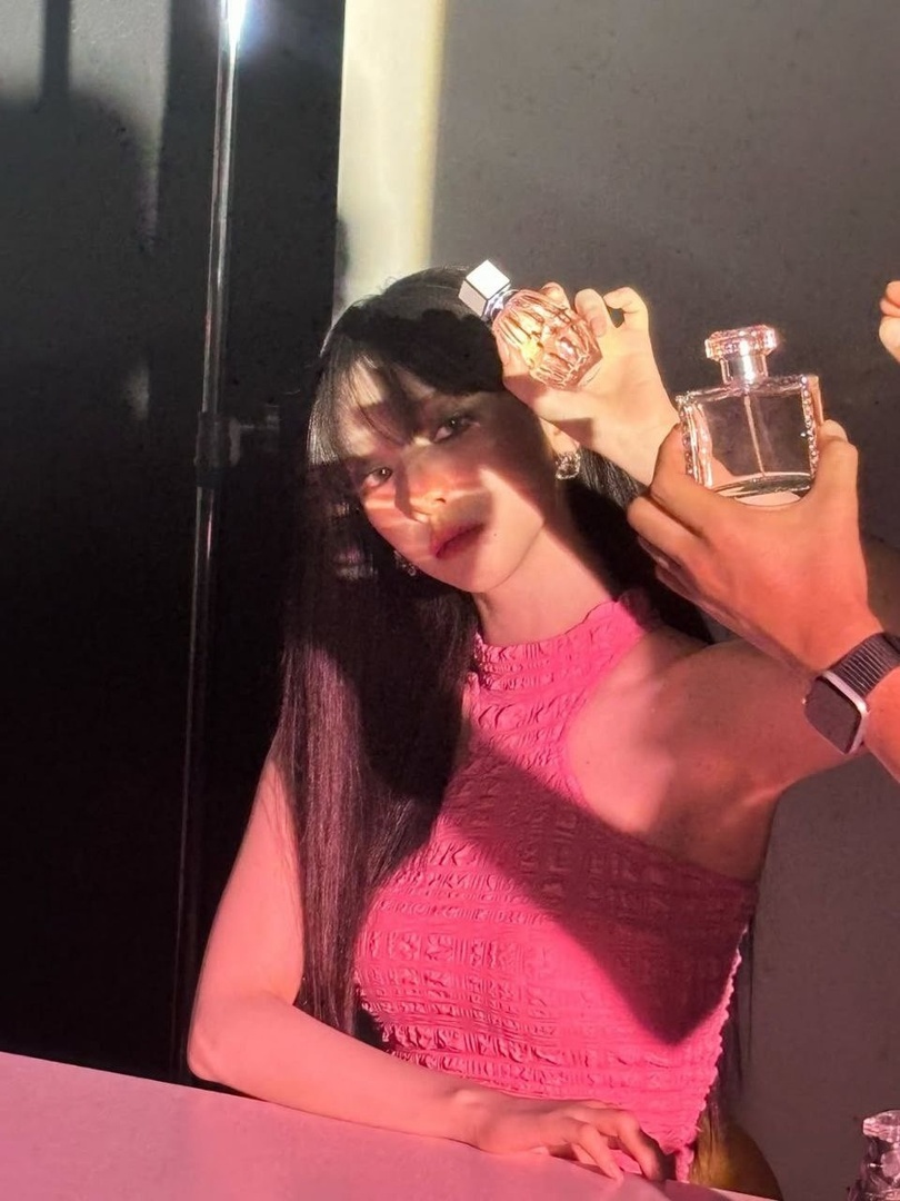 selfolssi ♤ tweet media