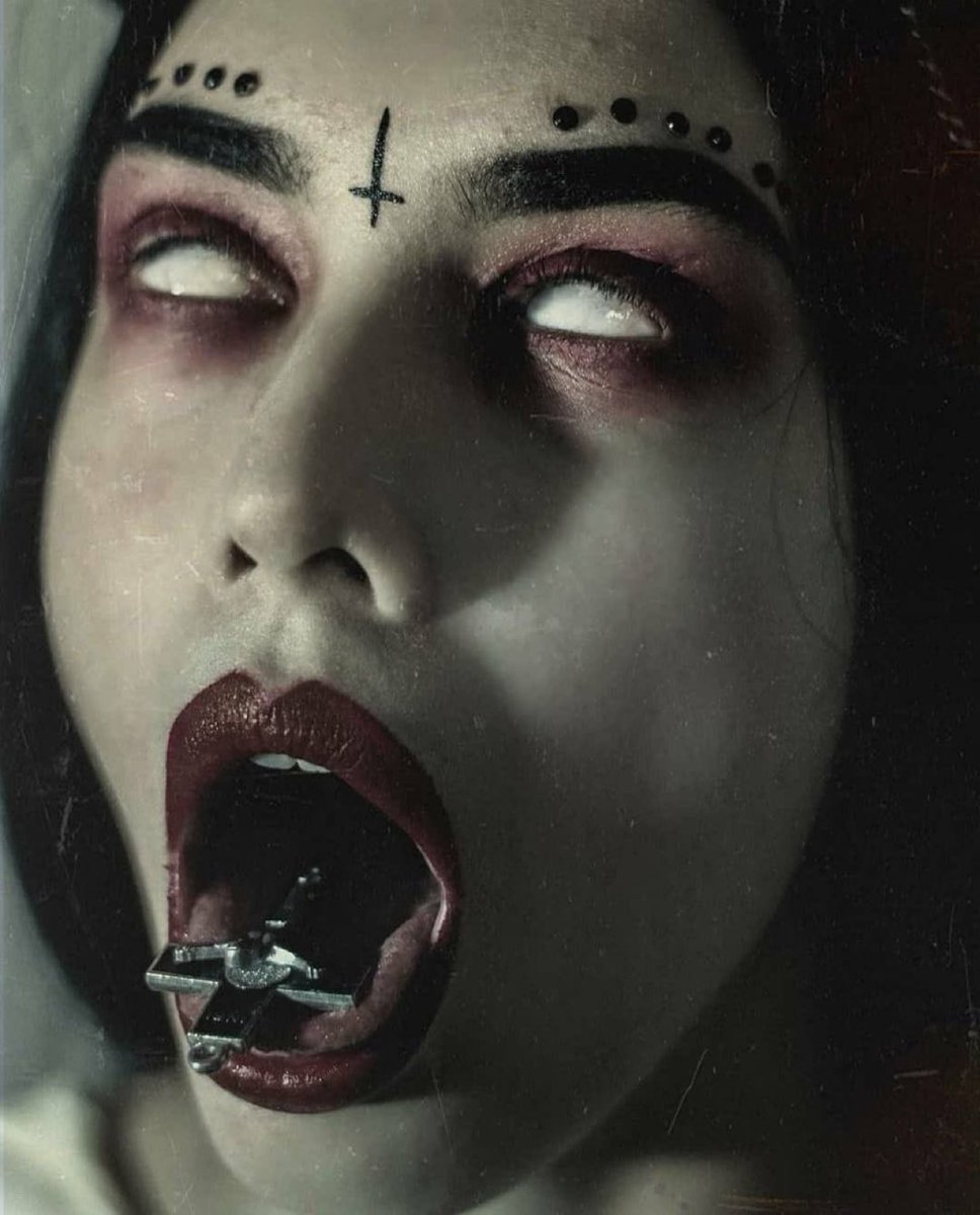 Dark temple 😈🔯 tweet media