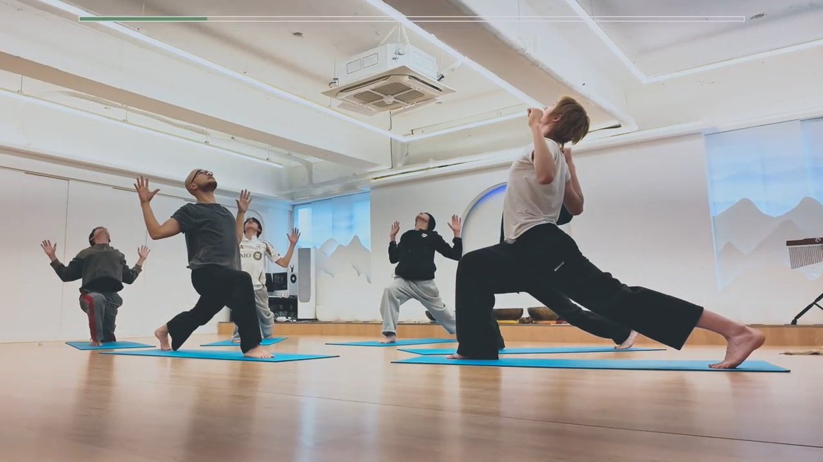 sze is RED tweet media