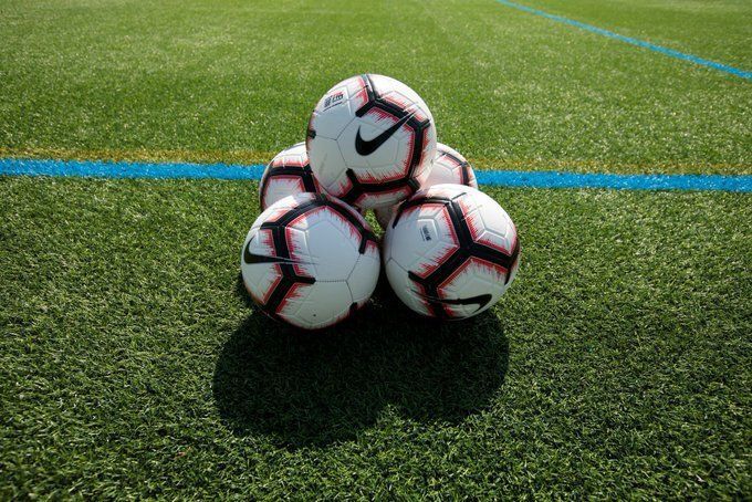 London Football tweet media