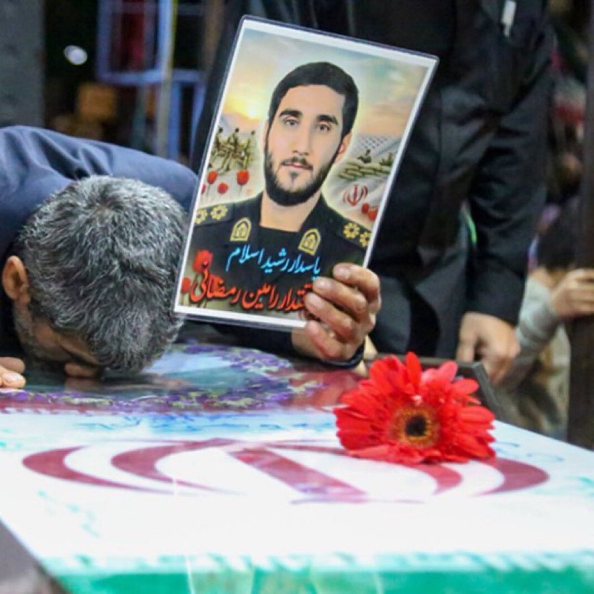 شبكة نفود: إعلام إيراني يزعم مقتل "رامين رمضاني" داخل جهاز استخبارات الحرس الثوري — لا تأكيد رسمي