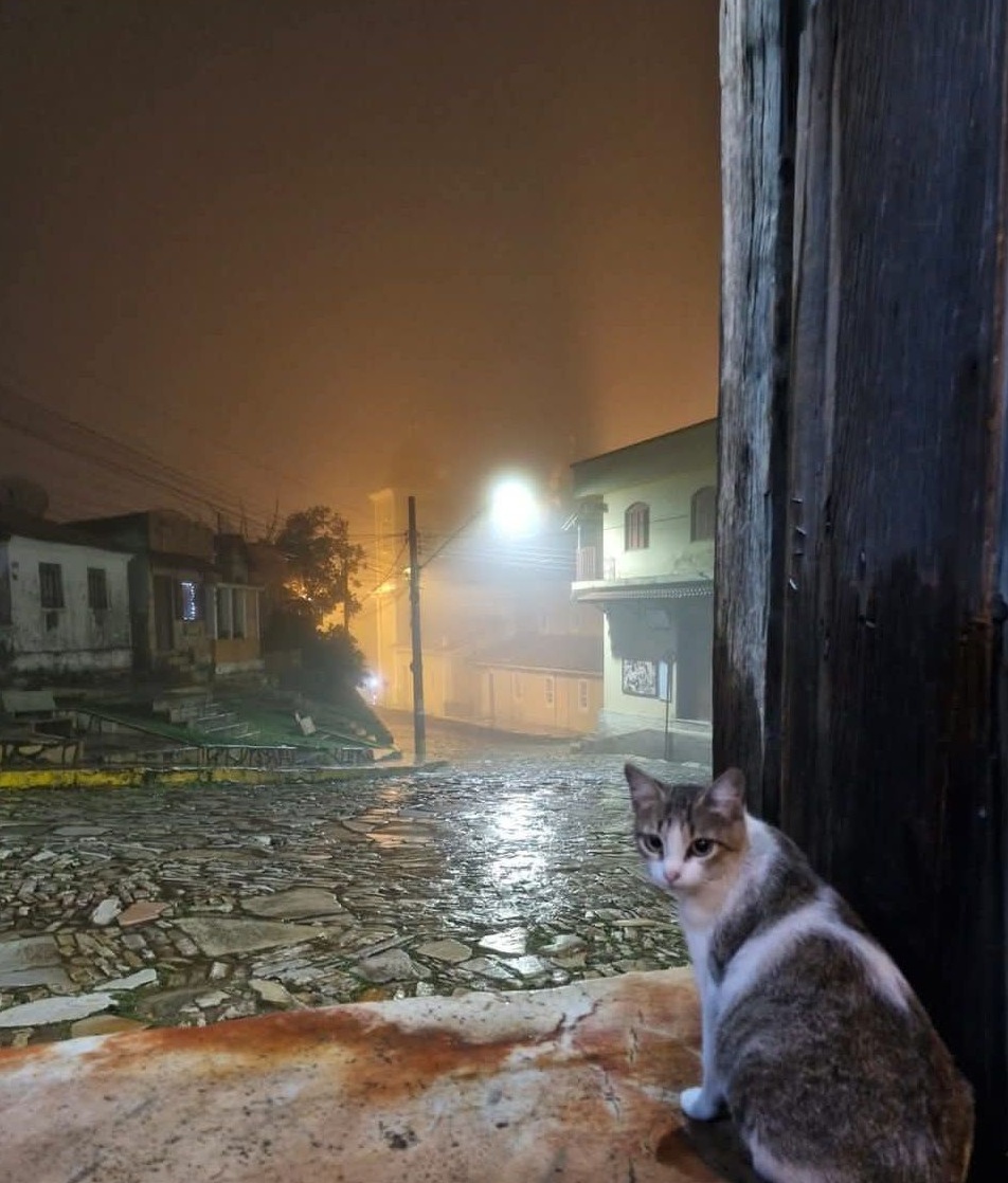 A mística e charmosa cidade de São Tomé das Letras, localizada no sul do estado de Minas Gerais, Brasil.🇧🇷

© Imagem de Márcio Ser Pasan.