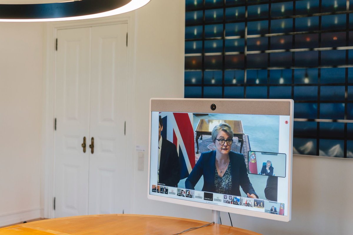 Negócios Estrangeiros PT tweet media