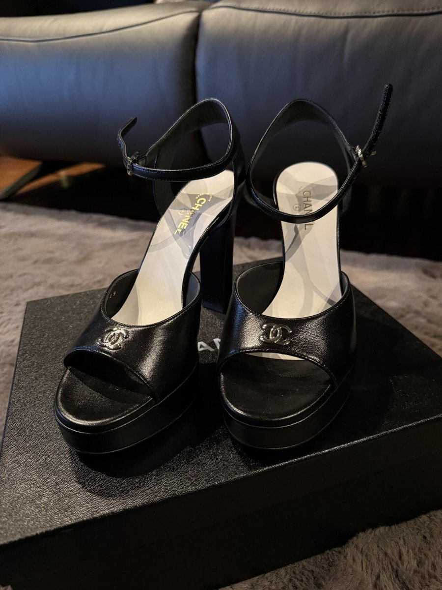 ゆいぴす tweet media