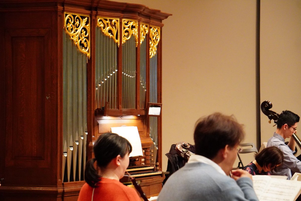 bach_collegium's tweet image. ◤バッハ・コレギウム・ジャパン 第172回定期演奏会受難節コンサート2026《マタイ受難曲》◢

いよいよ明日より、BCJの新シーズンが幕開いたします🌟
サントリーホールに響く、バッハの《マタイ受難曲》。ぜひ会場でご体感ください。

【公演情報】
聖金曜日公演
🗓️2026年4月3日（聖金曜日）18:30開演