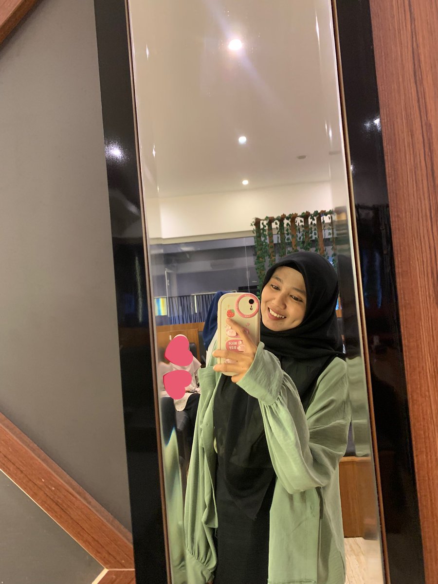 Sarah 🐓 tweet media