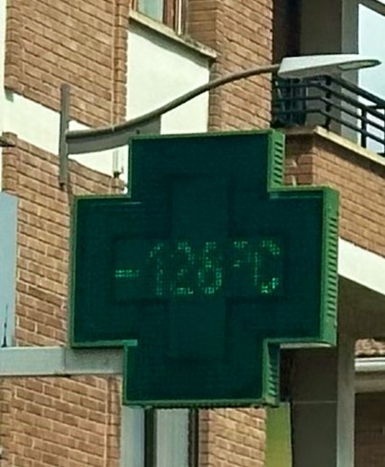 𝚊𝚗𝚊 tweet media