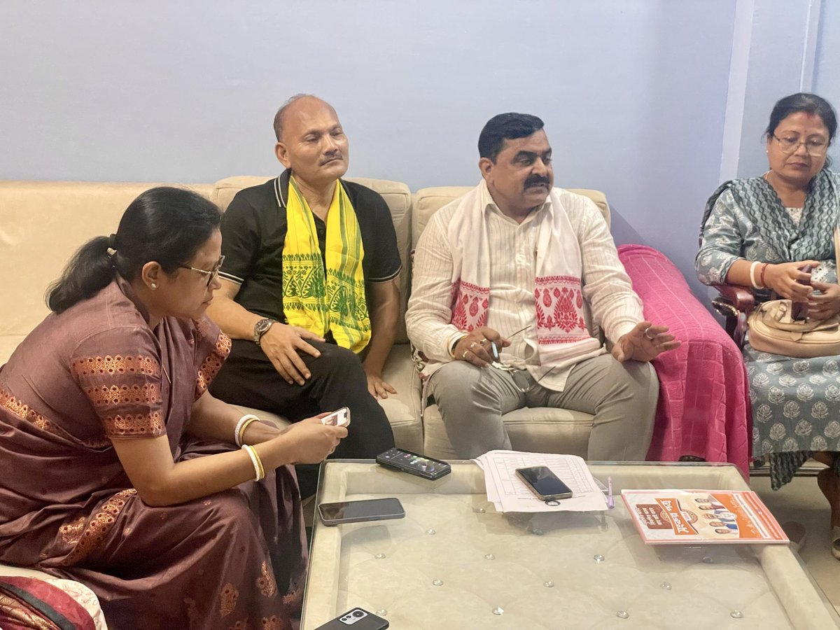 vinayrawatbjp's tweet photo. “आज बैठक नहीं, पूरा चुनावी गणित बैठाया गया।” जनता का रुख, बूथ की सच्चाई और विपक्ष की चाल- हर पहलू पर सीधा विश्लेषण।
निष्कर्ष साफ है :-
रणनीति मजबूत तो जीत तय।
#PoliticalAnalysis #ElectionMode #GroundReality
#AssamElection2026
@BJP4India https://t.co/Wbd29afg8E