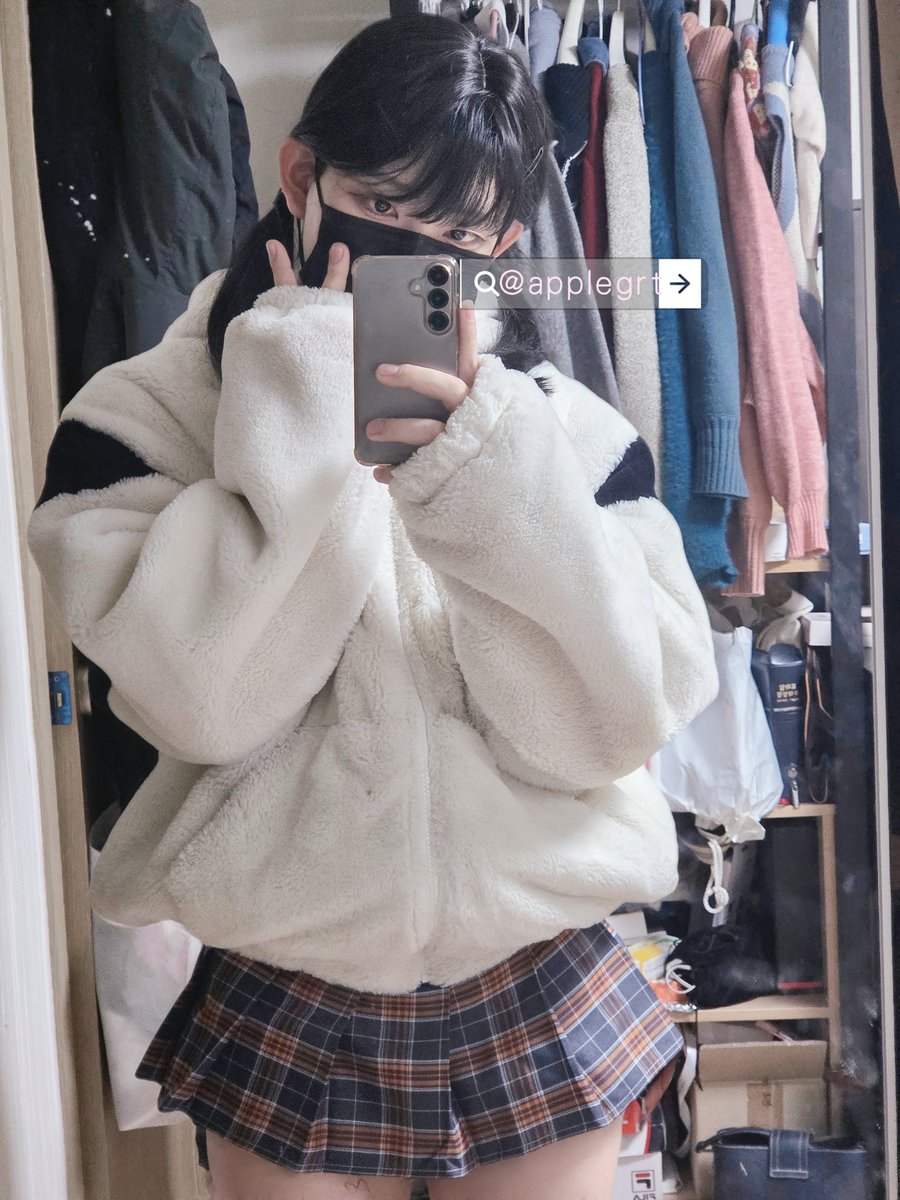 applegrt's tweet photo. 머야 먼지 모르겠지만 제가 돌아왔습니다ㅋㅎㅎㅎㅎ 감사한 마음으로 착하게 살겠습니다ㅜㅜ
오랜만에 사진두장 올리고 갈게요😘
다들 고마워용❤️
#여장 #시디 #cd #femboy #crossdress #女装 https://t.co/LFLrCtSRqZ
