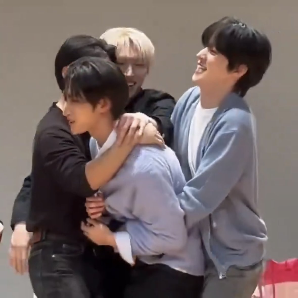 yunhwa archive tweet media