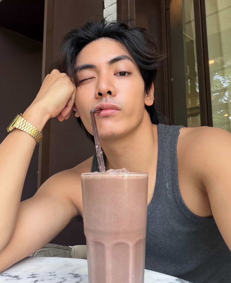 Alina 🎀👑 EYES ON YOU tweet media