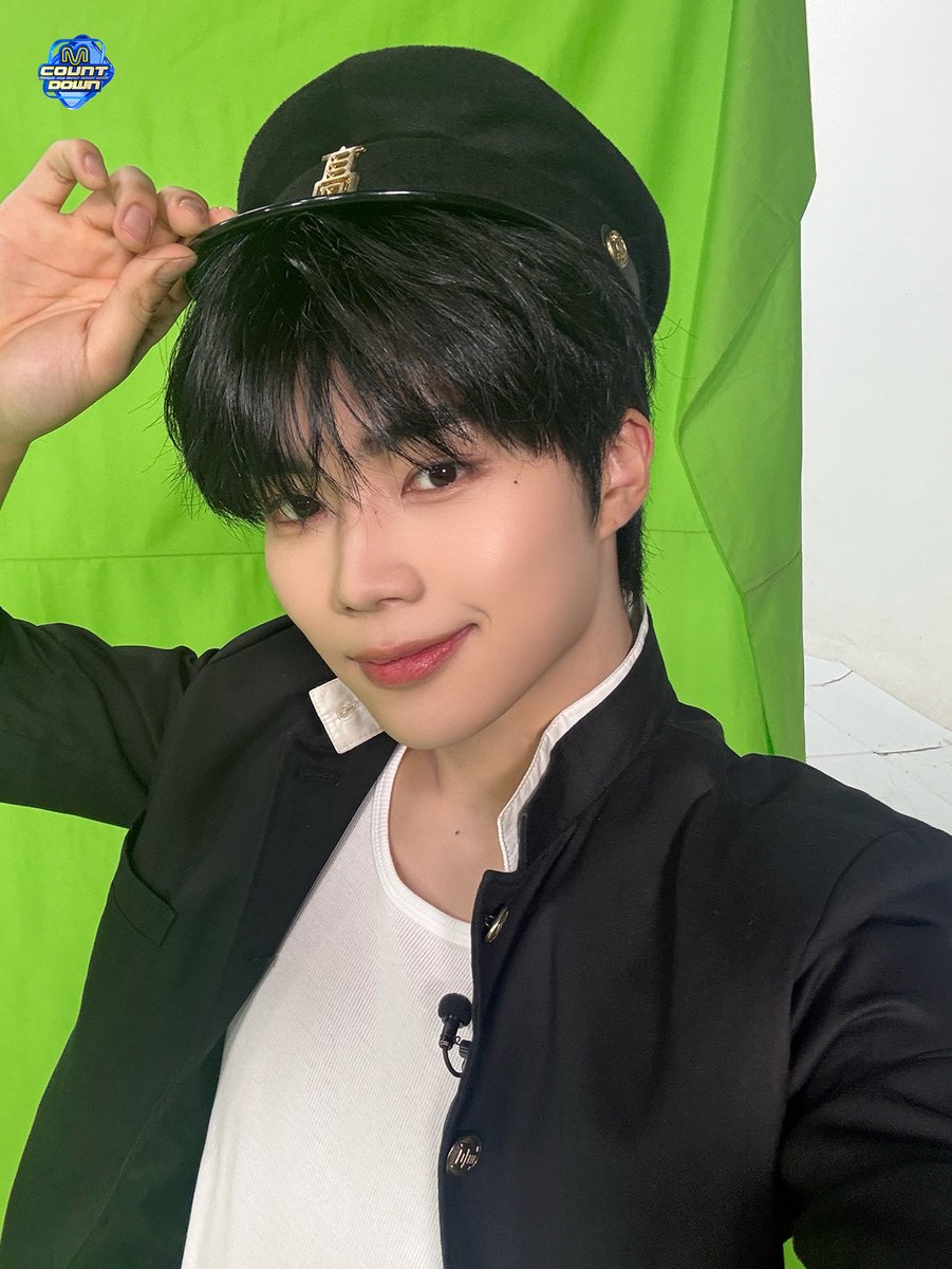 [📸] 260402 — M COUNTDOWN Twitter Post #PARKGUNWOOK 💌🌹

🧸: “To Zerose

One star's memories, one star's love, 
one star's Zerose”

#박건욱 #パクゴヌク #朴乾旭
#ZEROBASEONE #ZB1 #제로베이스원
