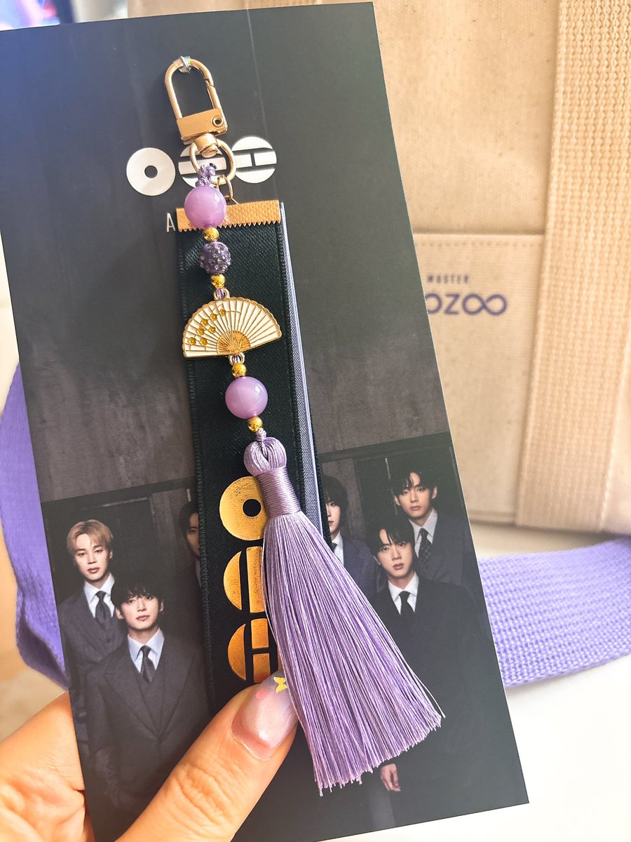 (slow) AReuM7 tweet media