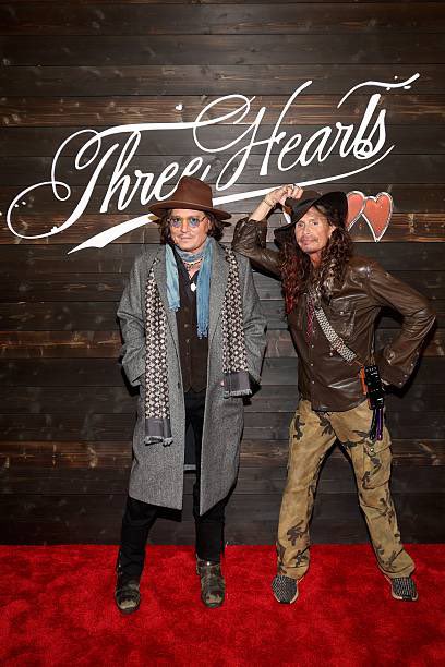 ReemDepp's tweet photo. Steven Tyler & Johnny Depp ( πΈ Jerritt Clark)
#threestarsrum https://t.co/3h1nHzRQKN