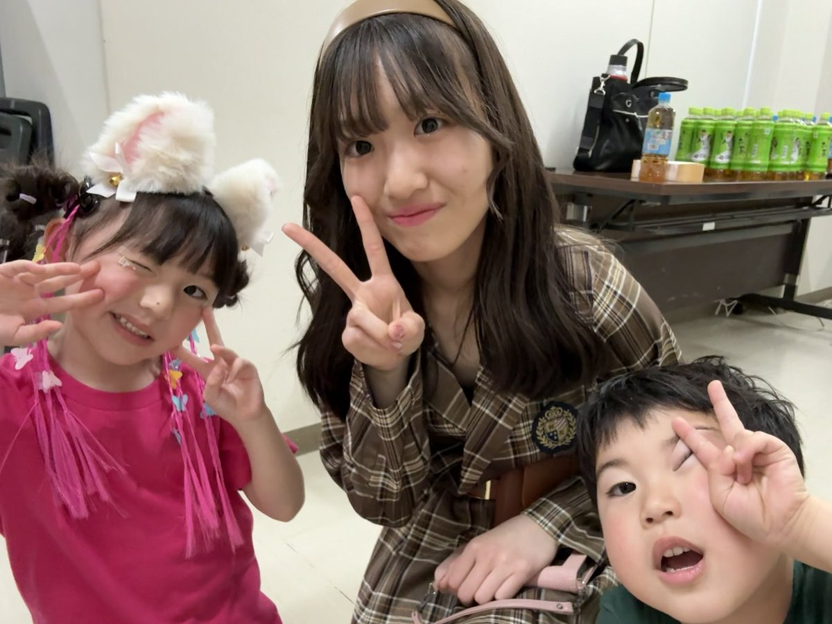 Rikotoharuto's tweet photo. 続いて撮っていただいた第２弾！
こちらもALTつけています！
皆さんお忙しい中ありがとうございました♡

#ASH  #アクターズスクール広島 #Ash2026SpringAct #ASHKIDS #ASHキッズ https://t.co/69rcnrYxPR
