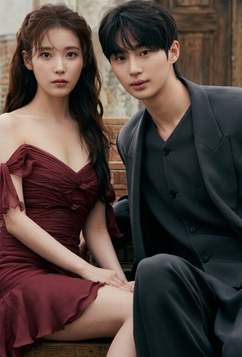 mel 🍂 tweet media