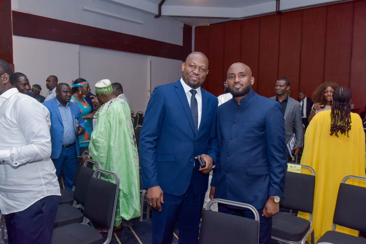 pirectcameroun's tweet photo. 📊 Le saviez-vous ?

Le projet d’interconnexion des réseaux électriques entre le Cameroun et le Tchad constitue une première en Afrique centrale 🇨🇲🤝🇹🇩
#pirect #cameroun #Tchad
#sonatrel
#tchadelec
#minee
#banquemondialeafrique
#banqueafricainededéveloppement https://t.co/EHdnmN4U1c