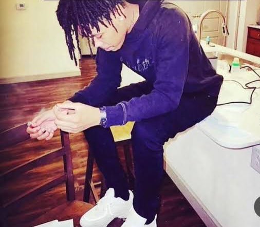 ella 🧸 tweet media