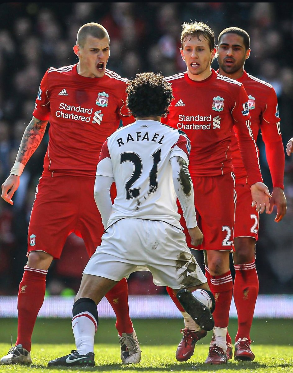 MUFCUpdate tweet media