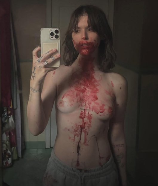 🦇 𝐭𝐡𝐞 𝐯𝐚𝐦𝐩𝐢𝐫𝐚 𝐬𝐡𝐨𝐰 | nsfw tweet media