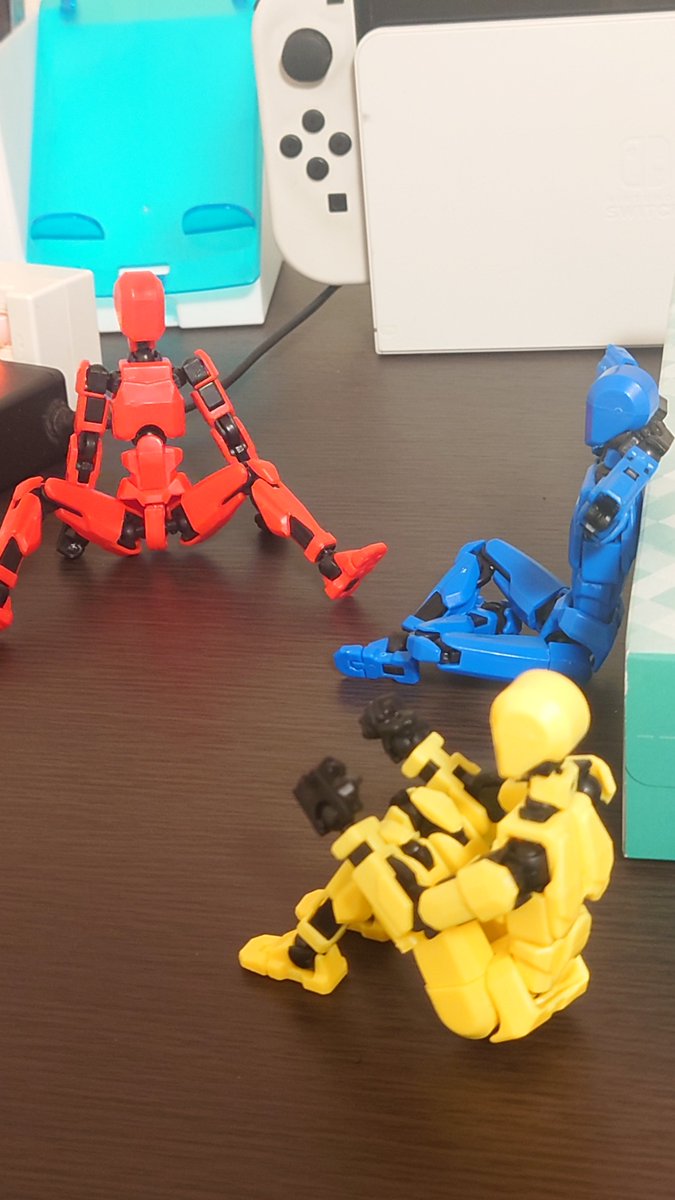 タートノレ tweet media