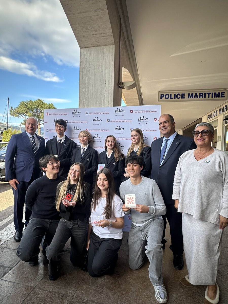 TheFPCD's tweet photo. 🙏✨ Heartfelt thanks to H.S.H Prince Albert II for his continued support and for presenting the #2026PrinceAlbertofMonacoLeadershipAwards, and to Sir Stelios Haji-Ioannou for his generous hospitality.
Proud to lead our first ChangePactClub, engaging youth in compassion projects! https://t.co/MTfSyf7QIC