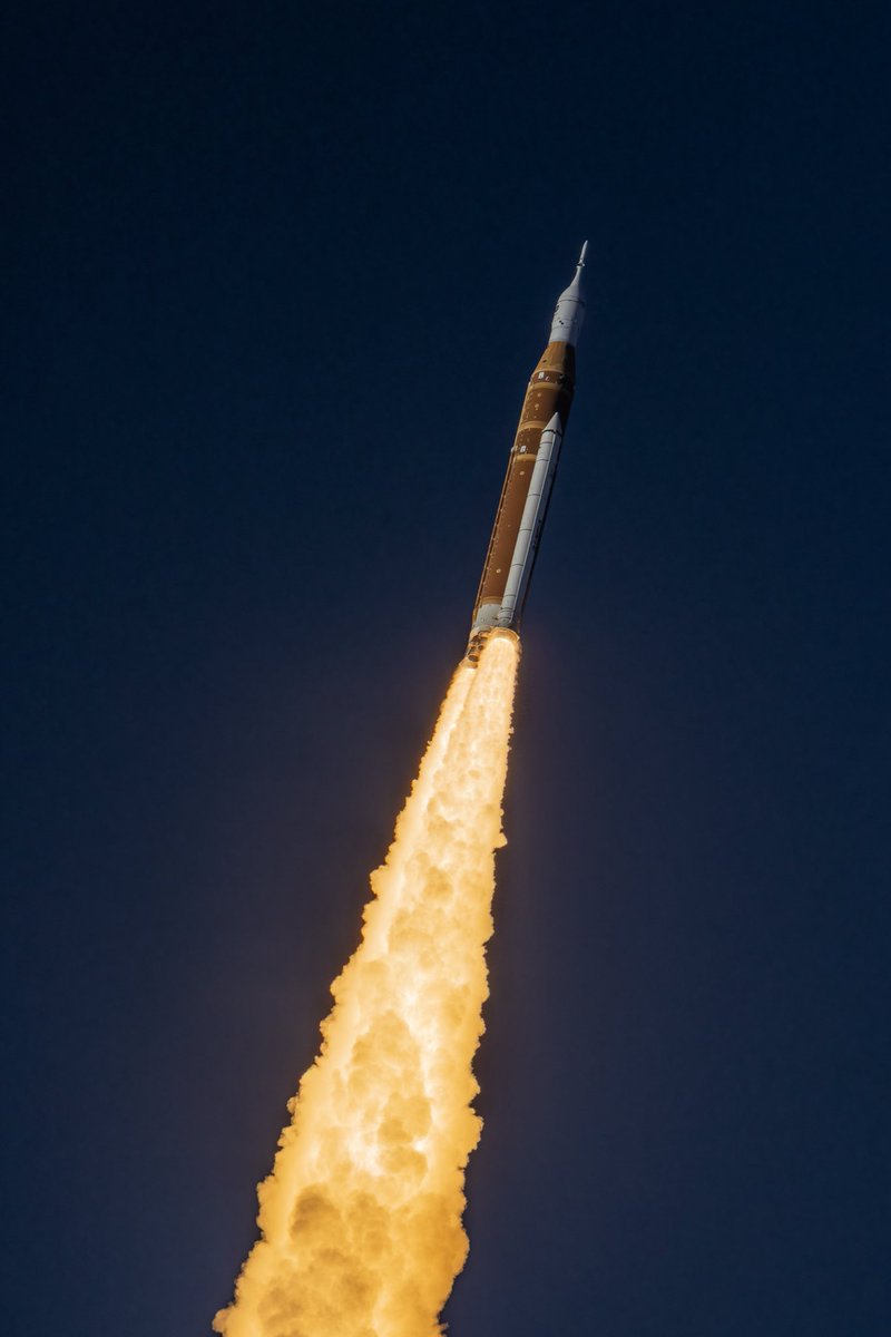 Looking at the shots I posted yesterday like 😬

I was editing them in broad daylight so they’re a little sloppily cropped and edited 😂

Better shots coming today. Hopefully something really cool in print tomorrow morning!