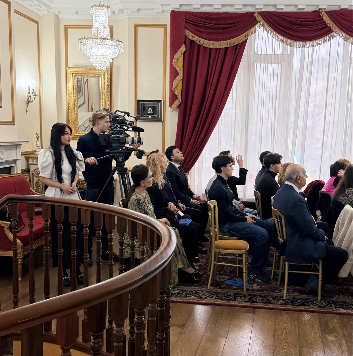 KazakhEmbassyUK's tweet image. When you hear “Abbey Road,” what comes to mind? Probably the legendary hits of The #Beatles 🎸, Pink Floyd, Oasis - the world’s most iconic recording studio. But what if we told you that a band from #Kazakhstan 🇰🇿 just released their album there? Yes, it’s true! 

Yesterday,