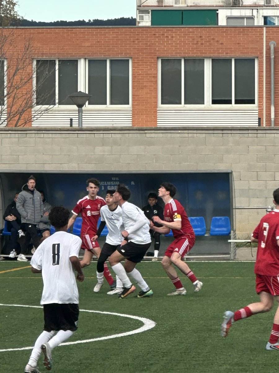 AnthonyPiech's tweet photo. Match 1 – EA vs Liverpool. Tough loss, but the team fought hard against a great club. Proud of the effort, on to the next https://t.co/NXHz5FpVwE