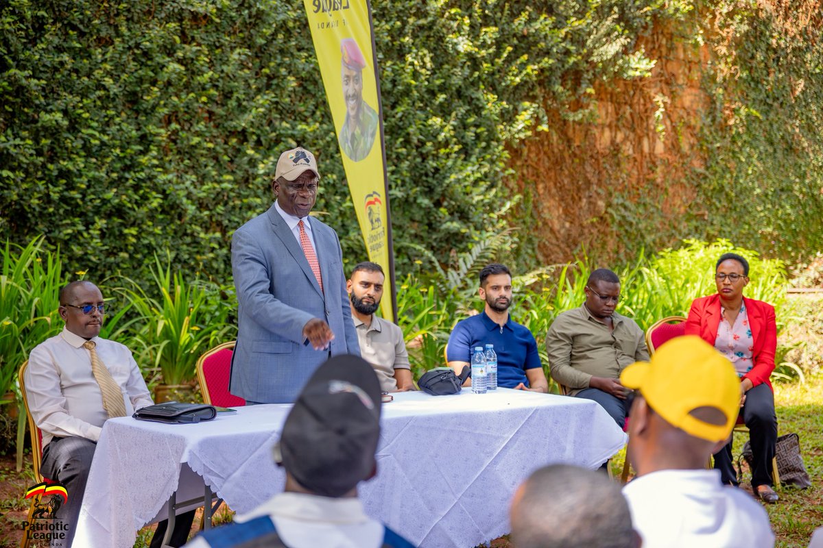 DirectoratePlu's tweet photo. HAPPENING NOW at the PLU Secretariat in Naguru, Kampala:
Our Director of Mobilization, Hon. Michael Mawanda M, is holding a powerful sensitization meeting with PLU cadres.
The team is being equipped with the core values of the PLU Movement and guided on maintaining excellent conduct while mobilizing support for PLU in their communities.