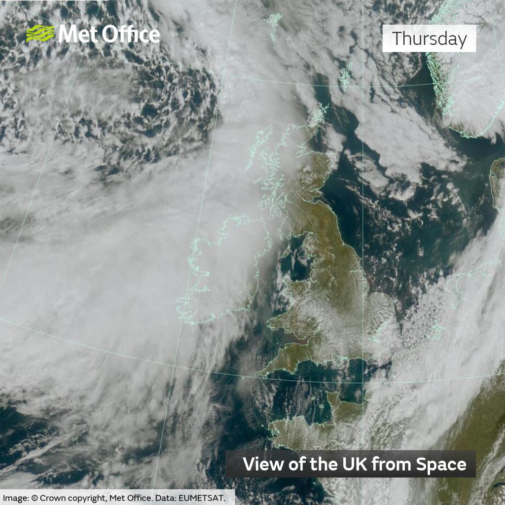 Met Office tweet media