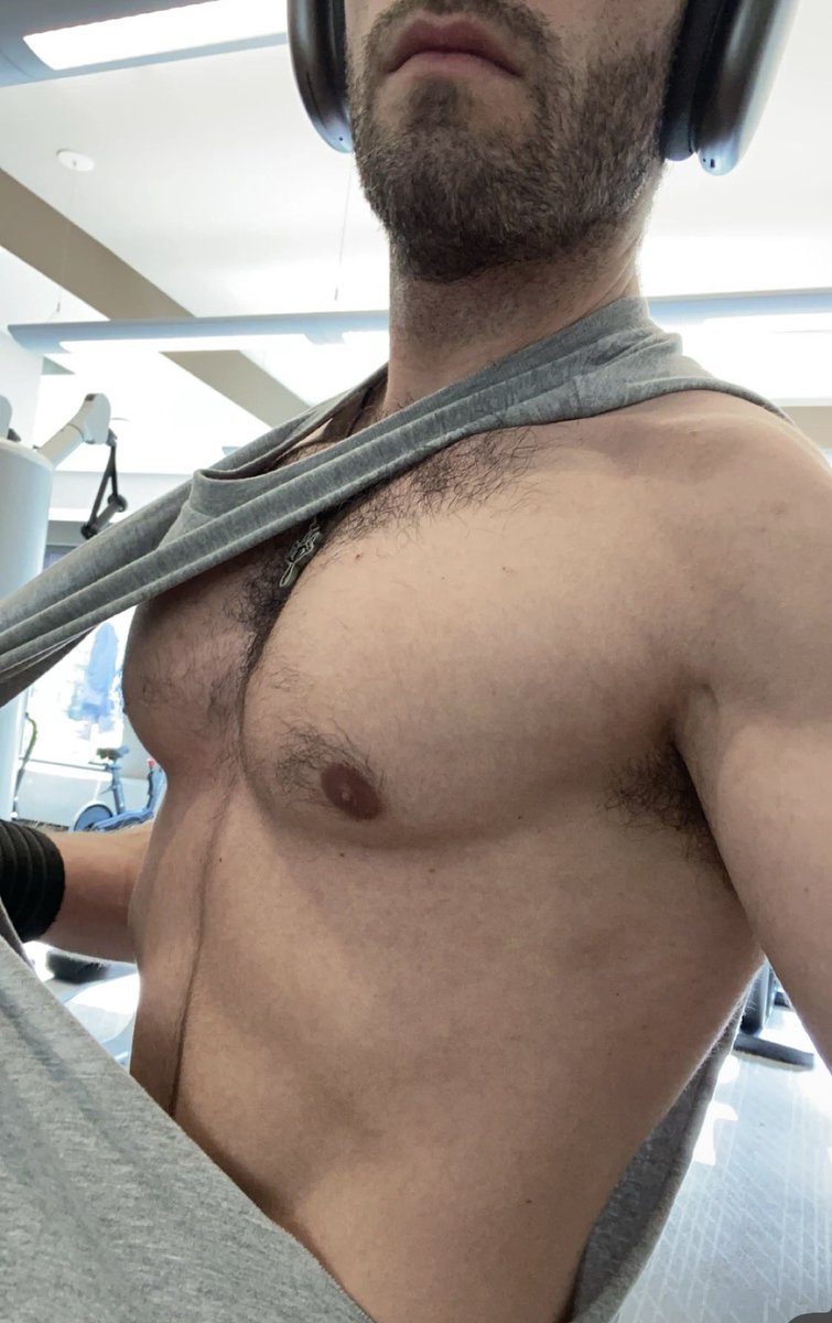 Master Alex tweet media