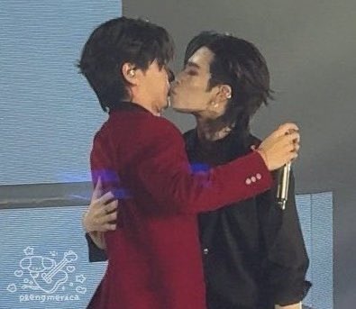 alex | ☔️ tweet media