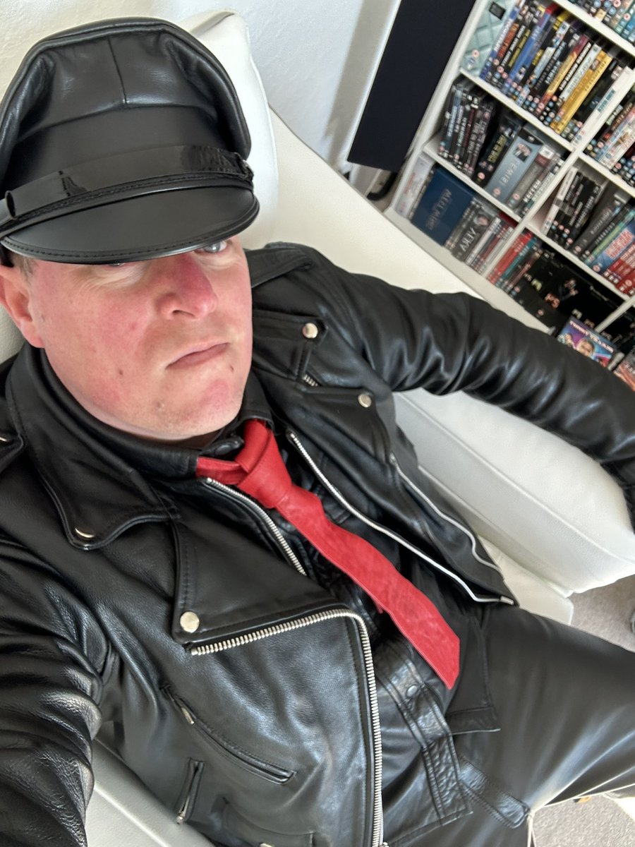 Leatherguydom tweet media