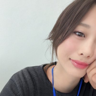 はいこ tweet media